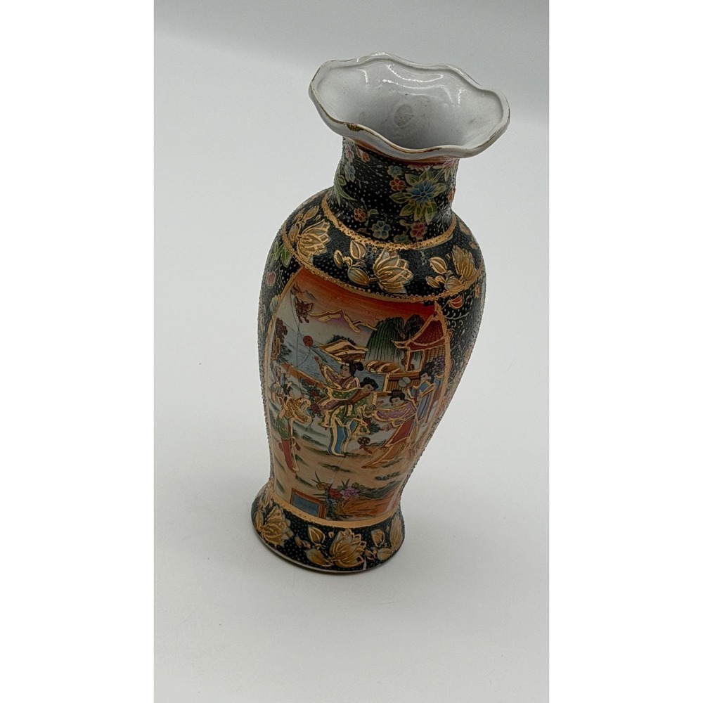 Vintage Japanese Satsuma Moriage Vase Geisha Landscape Gold Gilt 8.5 Inch